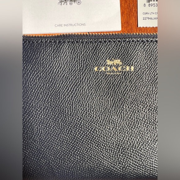 Coach Crossgrain Leather Corner Zip Wristlet Wallet Midnight Blue - Picture 2 of 5